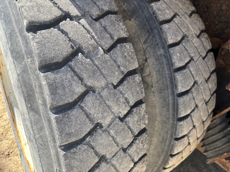 2006-international-7600-image-126