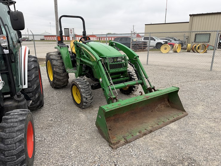 john-deere-4720-image-21