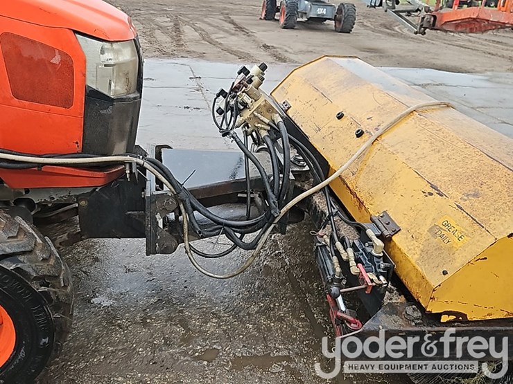 2020-kubota-l6060-image-9