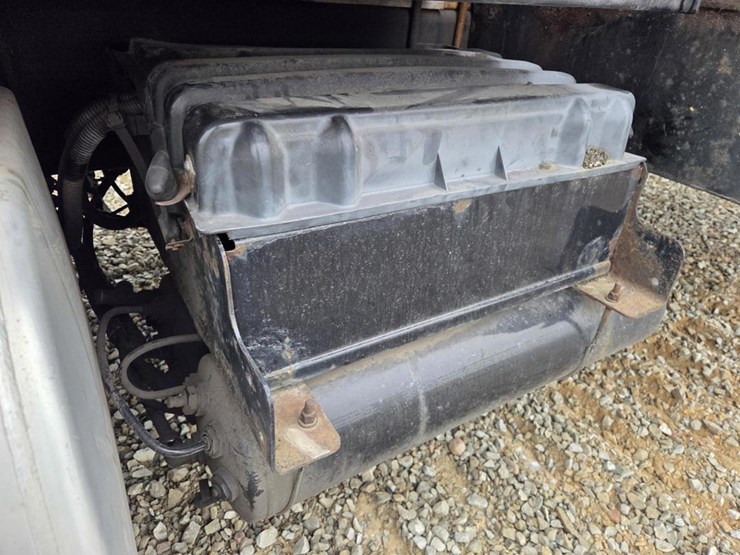 2013-international-durastar-4300-image-20