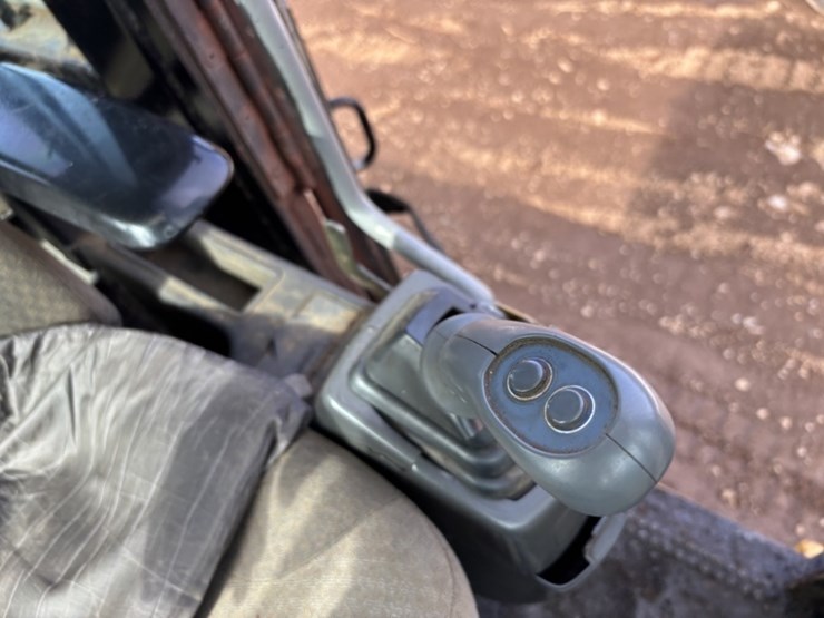 caterpillar-330c-image-33