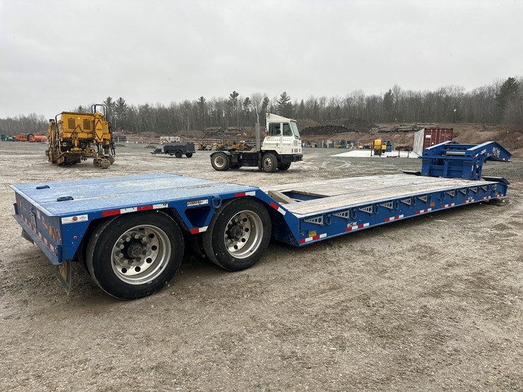 2022-globe-lowboy-image-5