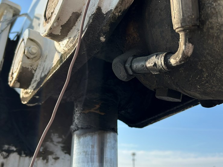 peterbilt-365-image-55