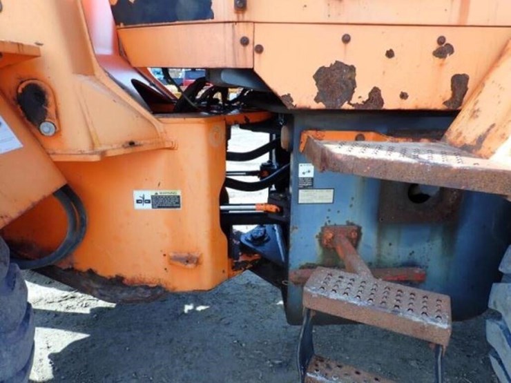 2010-doosan-dl250-image-35