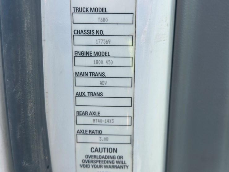 2017-kenworth-t680-image-82