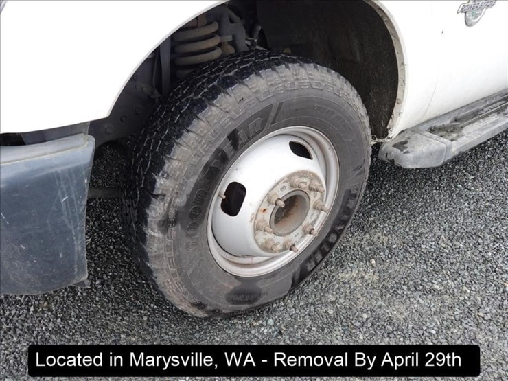 2012-ford-f350-image-25