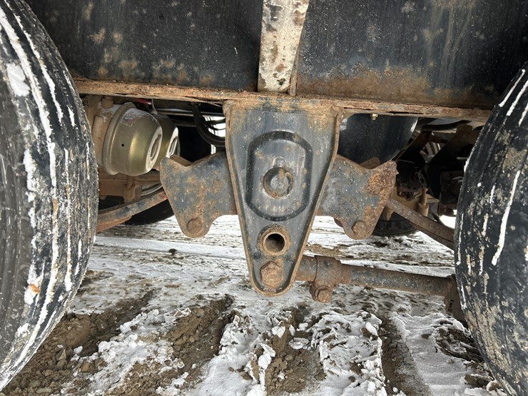 2020-massey-ferguson-8-image-35