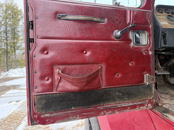 #2016-•-1990-western-star-quad-axle-dump-truck-image-44