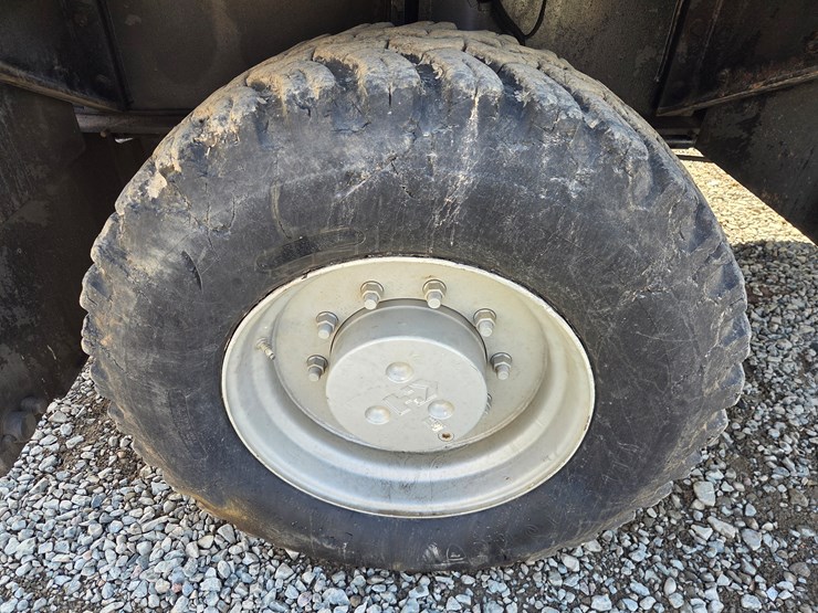 massey-ferguson-8-image-58