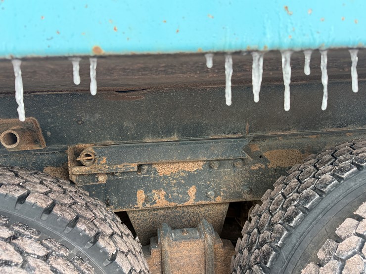 #1056-•-1989-mack-quad-axle-dump-truck-image-40