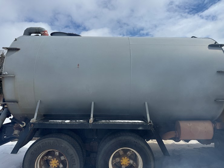 #2018-•-1978-international-f-2275-tandem-axle-water-truck-image-39