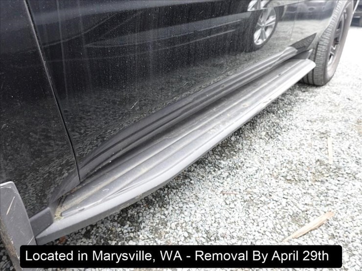 2017-chevrolet-tahoe-image-19