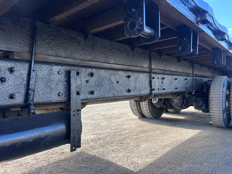 #1679-•-2004-kenworth-flatbed-truck-image-25