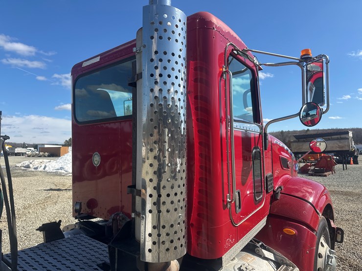 2008-peterbilt-386-image-13