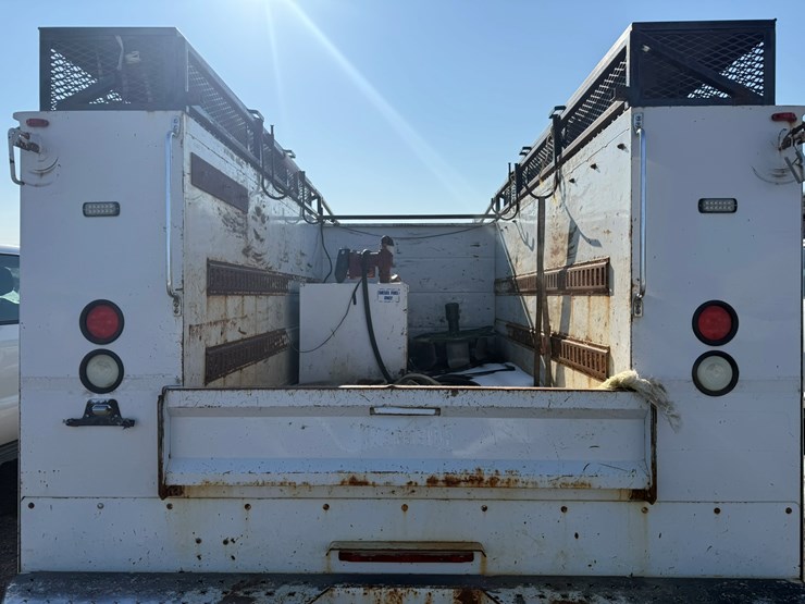 2012-ford-f550-xl-image-24