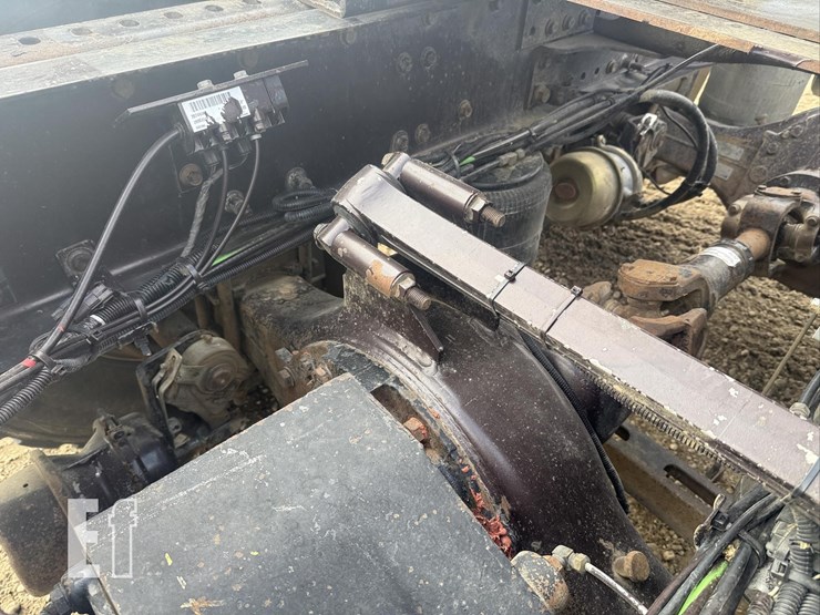 2007-mack-pinnacle-cxp613-image-28