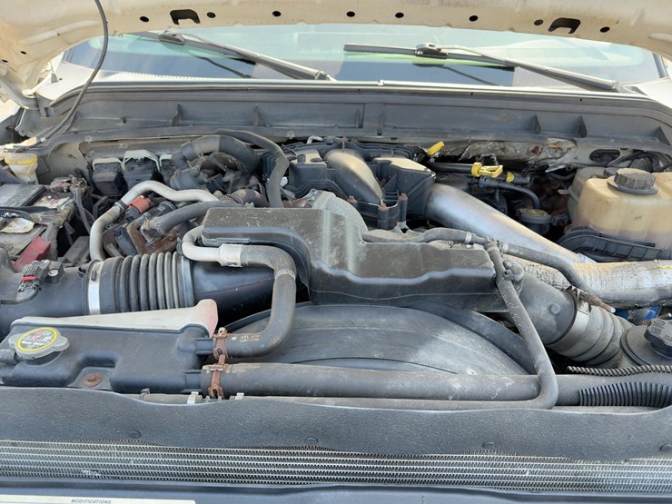 2015-ford-f350-xl-image-14