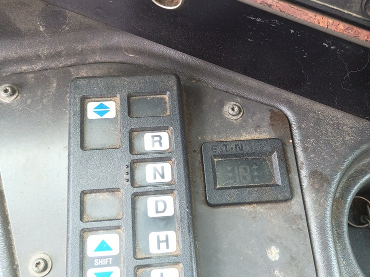 2000-international-9200i-image-30