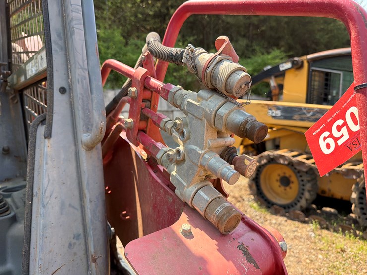 2016-takeuchi-tl10v2-image-17