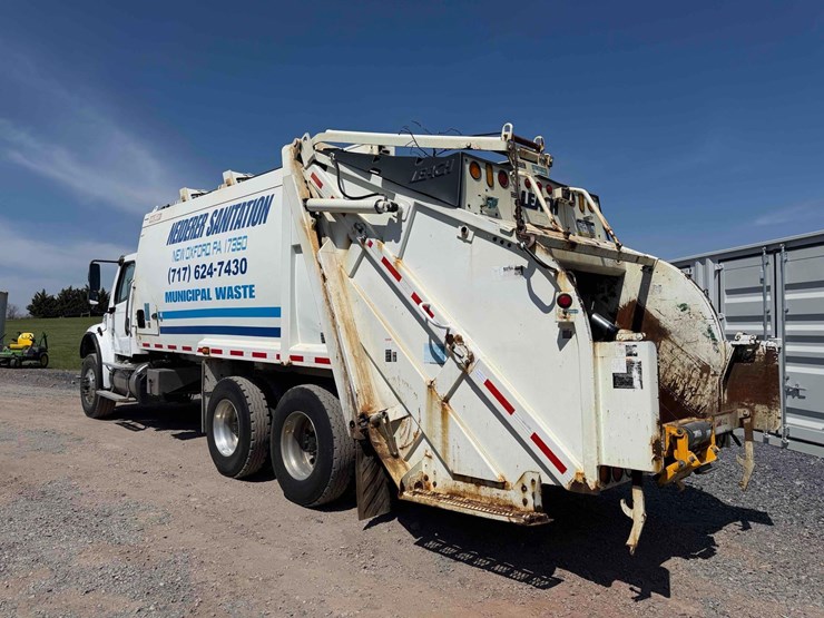 2018-freightliner-tandem-axle-trash-truck-image-3