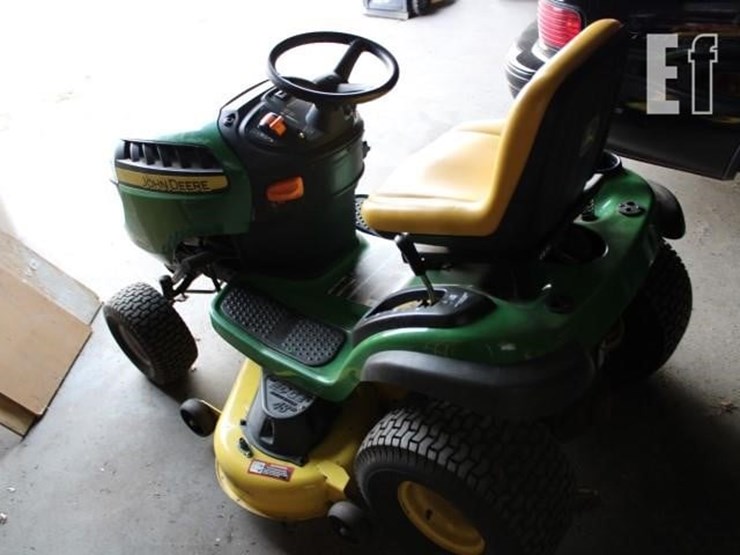john-deere-d140-image-4
