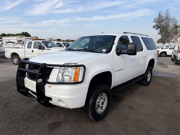 2009-gmc-yukon-image-1