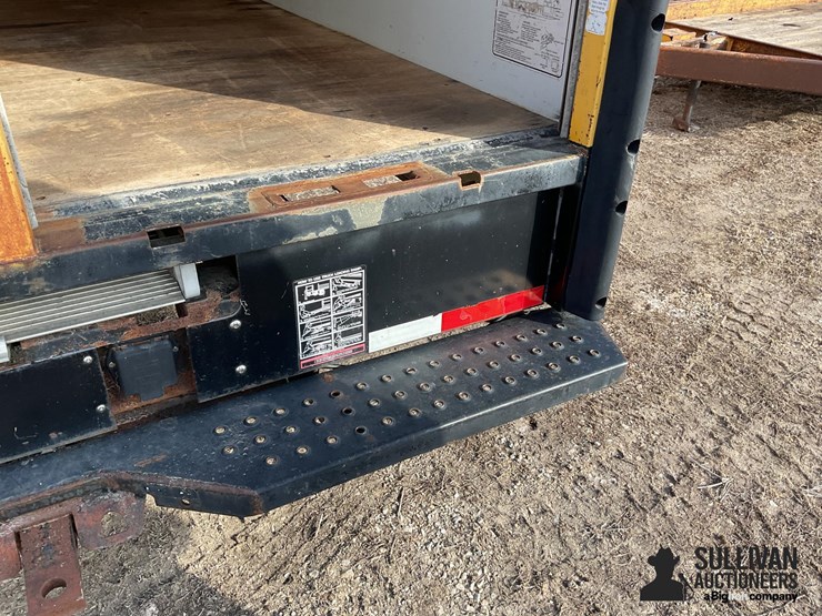 2006-gmc-3500-image-13