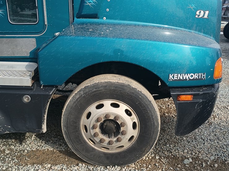 2002-kenworth-t600-image-72