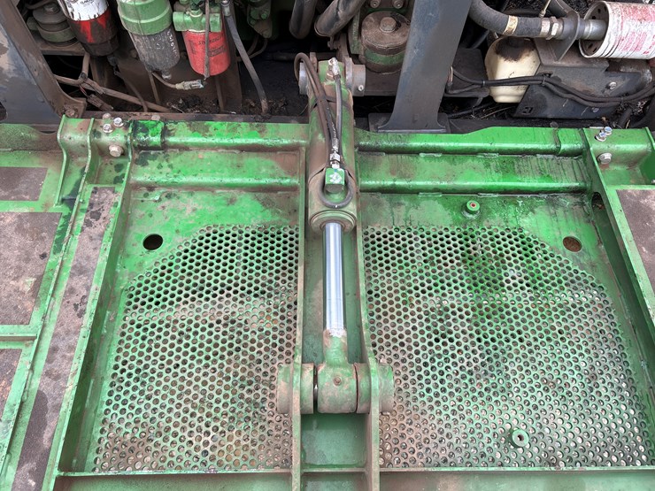 massey-ferguson-8-image-78