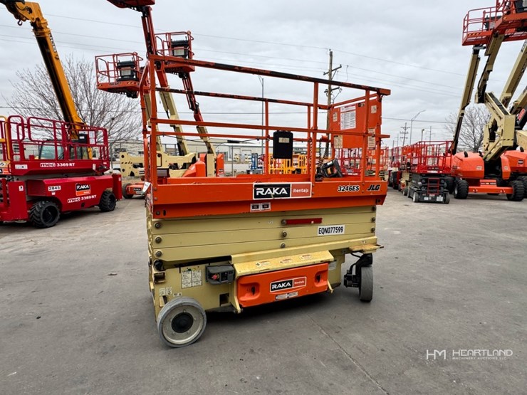 2018-jlg-3246es-image-4