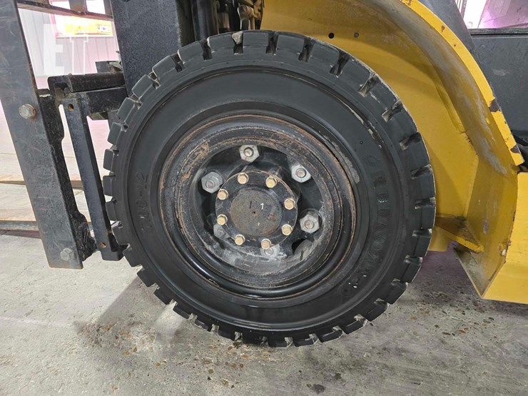 2021-caterpillar-gp25n-image-23