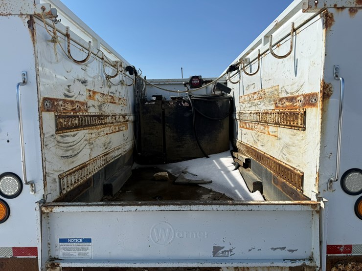 #2049-•-2015-ram-5500-heavy-duty-service-truck-image-17