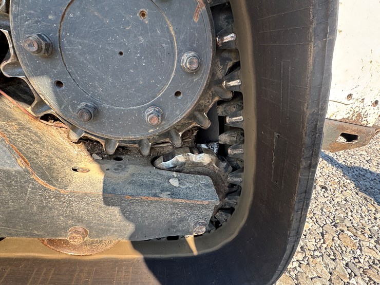 bobcat-t550-image-59