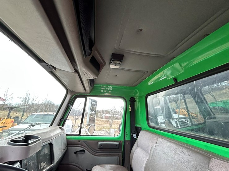 1996-international-4700-image-74