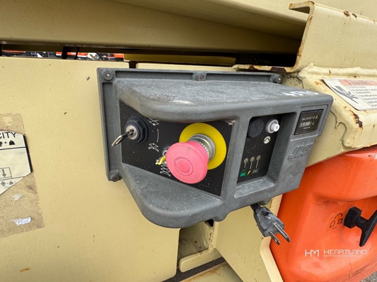 2007-jlg-3246es-image-9