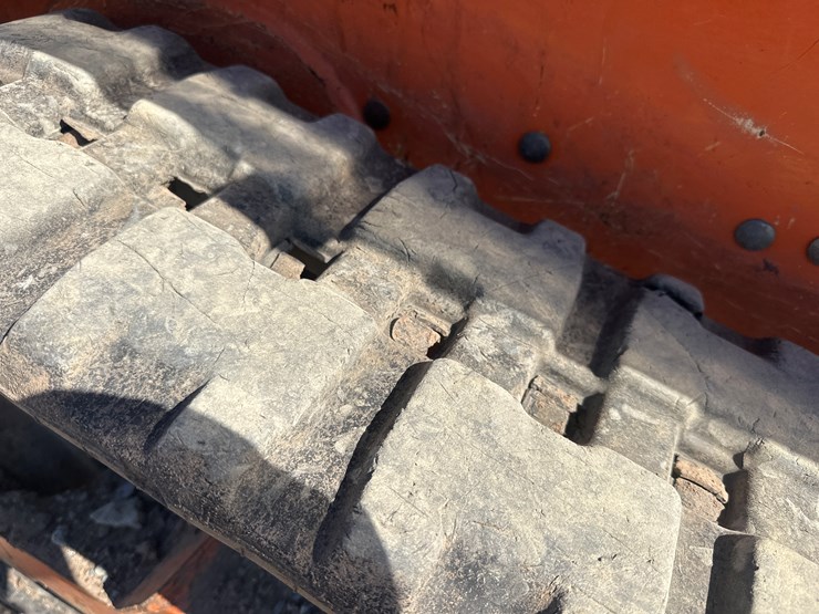 2020-gehl-rt105-image-64