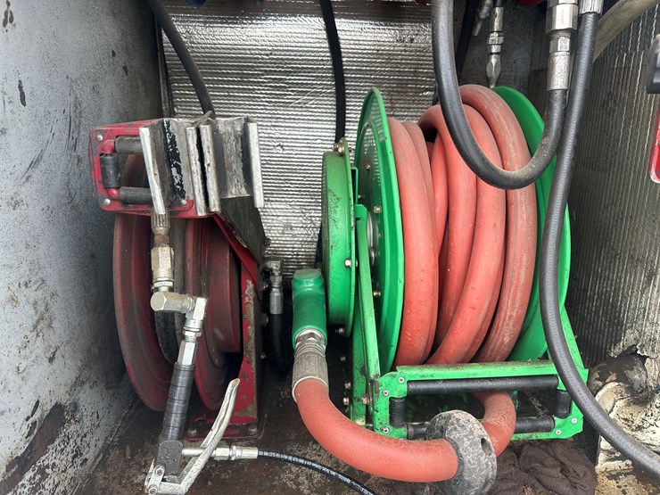 1995-international-8100-image-23