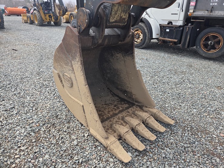 deere-160g-lc-image-10