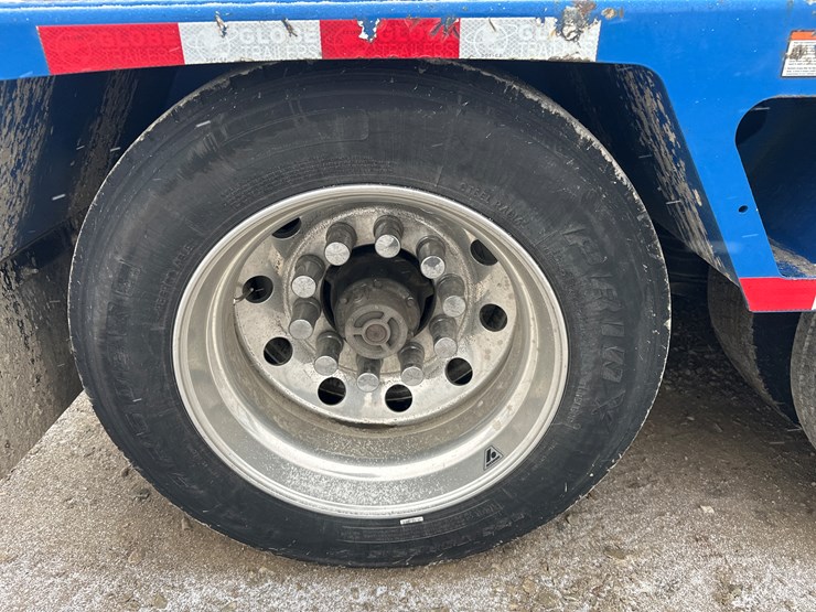 2022-globe-lowboy-image-44