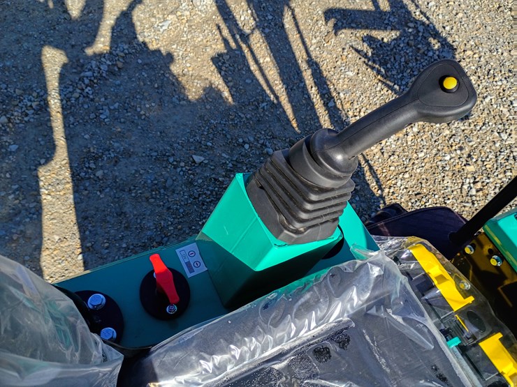 2026-cfg-industry-mh12rx-image-14