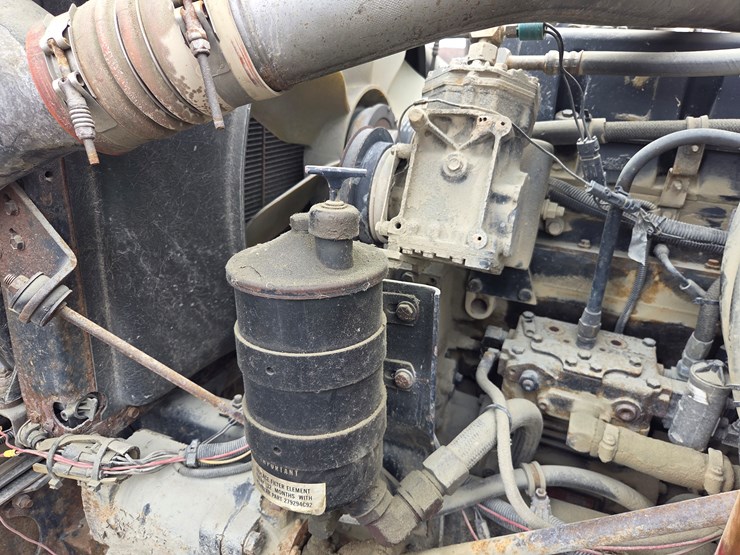 1993-international-9200-image-49