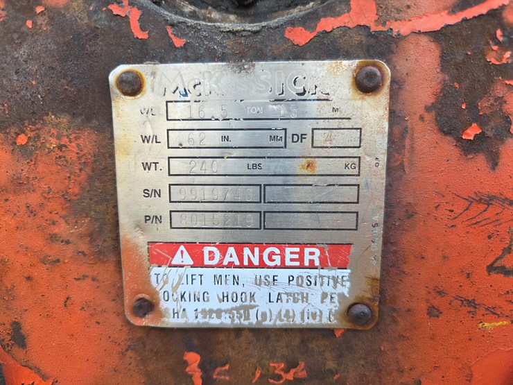 massey-ferguson-8-image-13