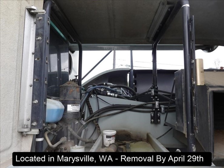 2009-gradall-xl3100-image-5