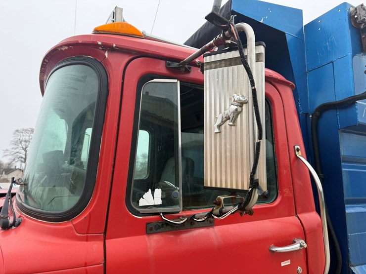 mack-dm688s-image-18