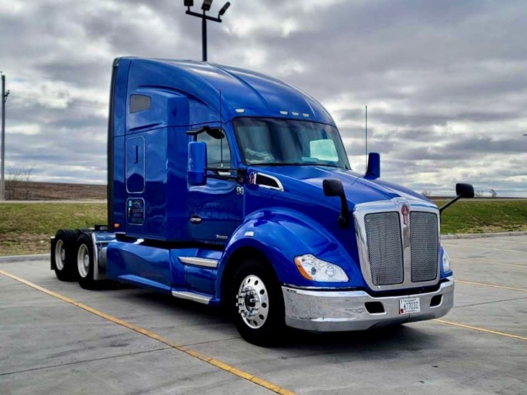 2018-kenworth-t680-image-7