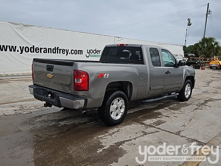 2013-chevrolet-silverado-1500-image-6