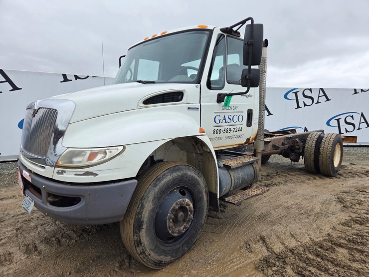 2009-international-4300-sba-image-1