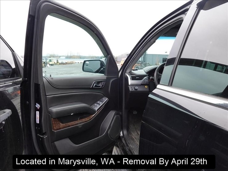 2016-chevrolet-tahoe-image-6