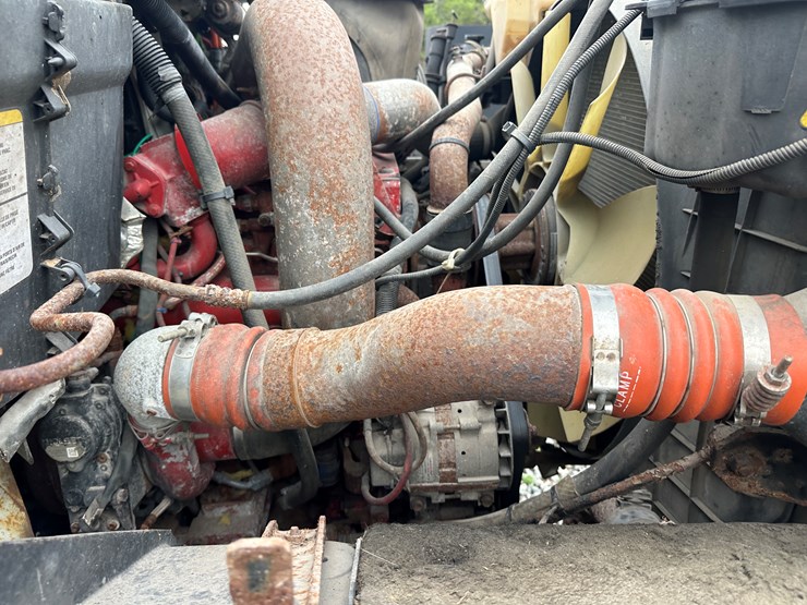 2007-international-7600-image-26