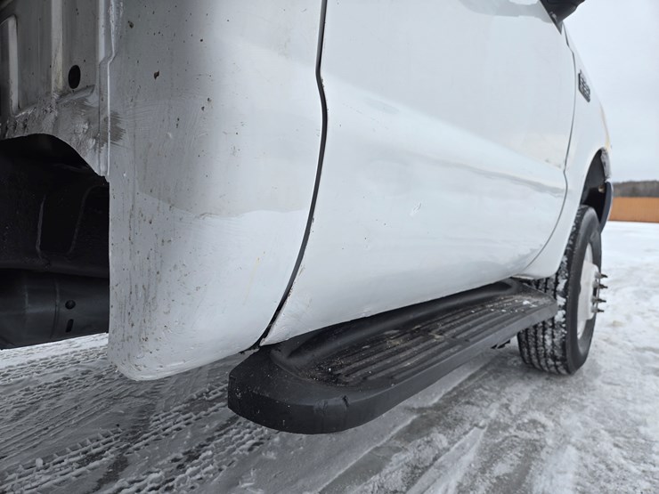 2001-ford-f350-image-19